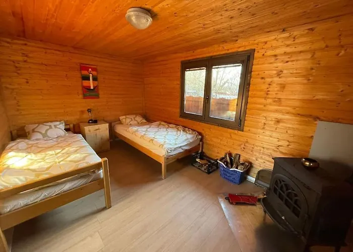 Na Hrote Ostrova Dobrodruzne Byvanie Na Hausbote Úszó hotel