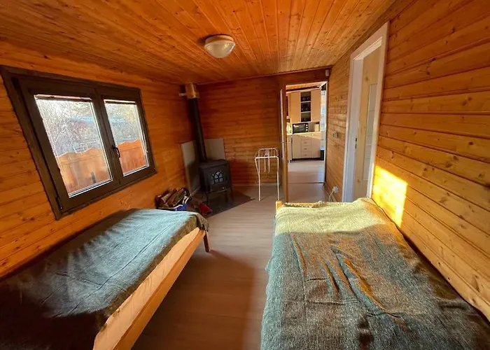 Na Hrote Ostrova Dobrodruzne Byvanie Na Hausbote Úszó hotel Pozsony